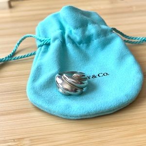 1990s Tiffany unique “shrimp ring.” Size 4 3/4
